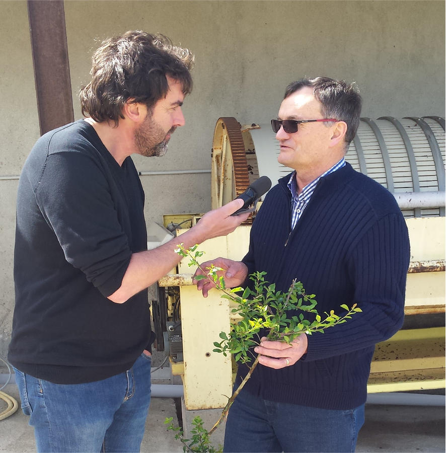 David Morel et Gérard Paignon avec les épines